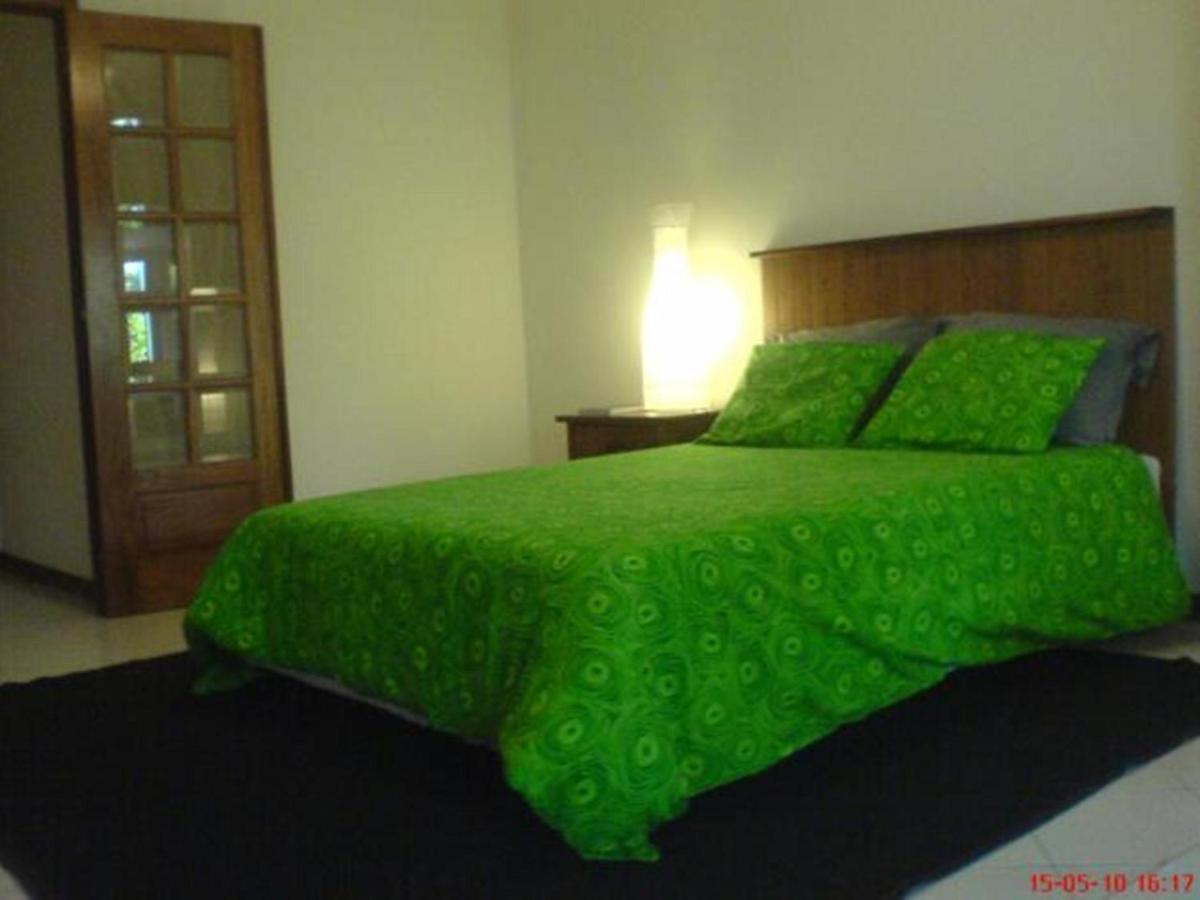 Apartment With Private Garden Porto Szoba fotó